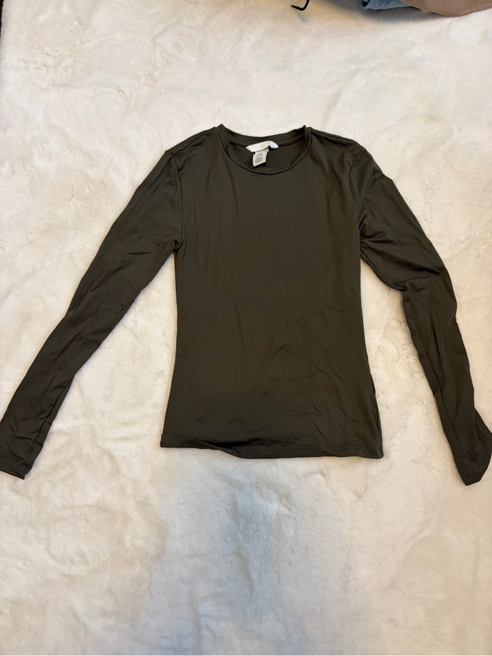 H&M Women’s Classic Long-Sleeve Crewneck Top - Olive